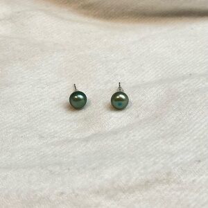 Elegant Green Pearl Stud Earrings